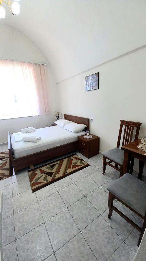 Guesthouse Celo Gjirokastër Dış mekan fotoğraf