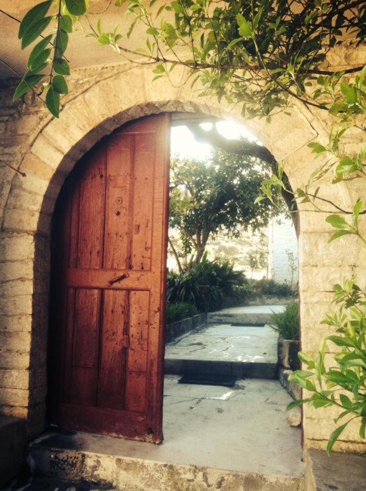 Guesthouse Celo Gjirokastër Dış mekan fotoğraf