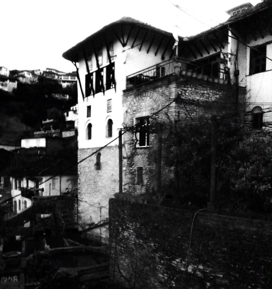 Guesthouse Celo Gjirokastër Dış mekan fotoğraf