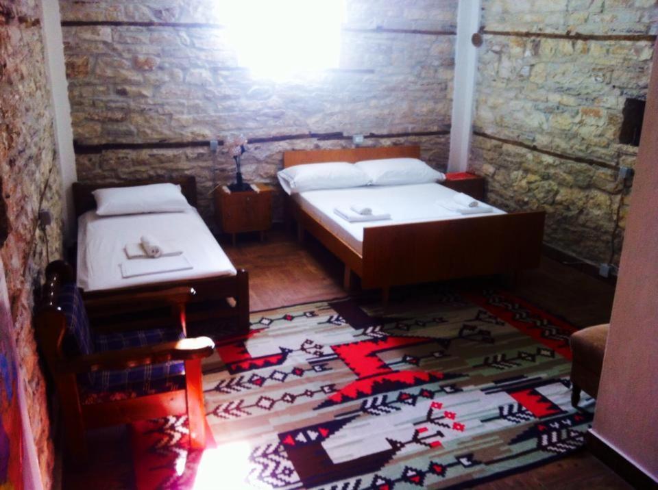 Guesthouse Celo Gjirokastër Dış mekan fotoğraf
