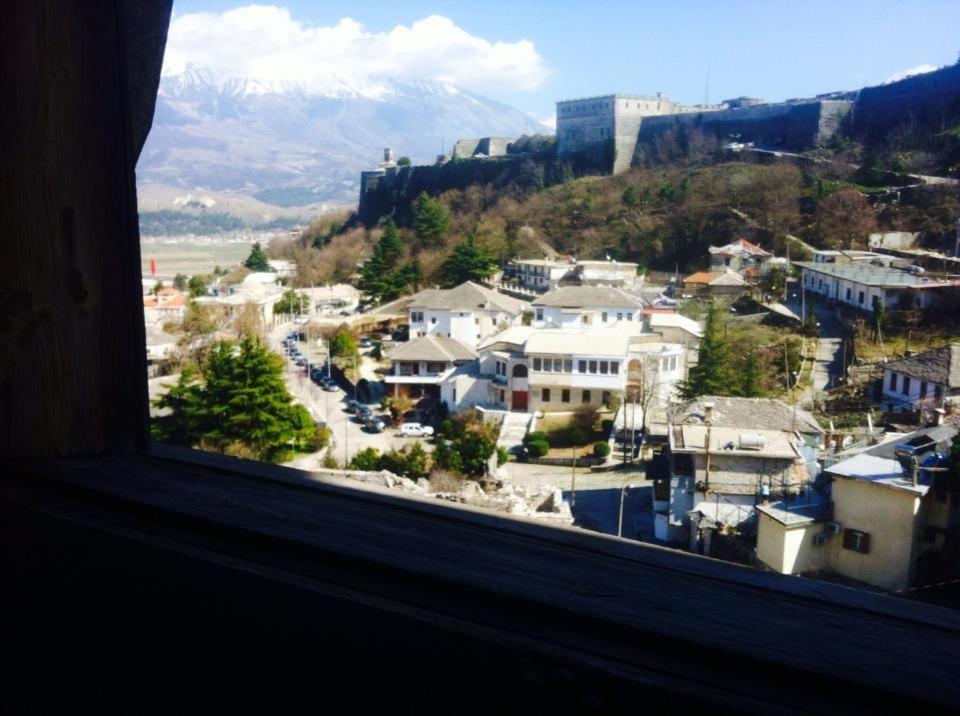 Guesthouse Celo Gjirokastër Dış mekan fotoğraf
